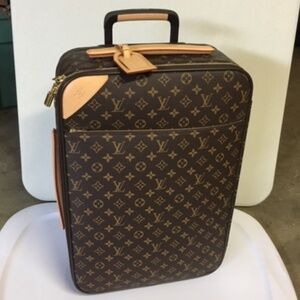 LOUIS VUITTON. PEGASE LEGERE 55. Authentic